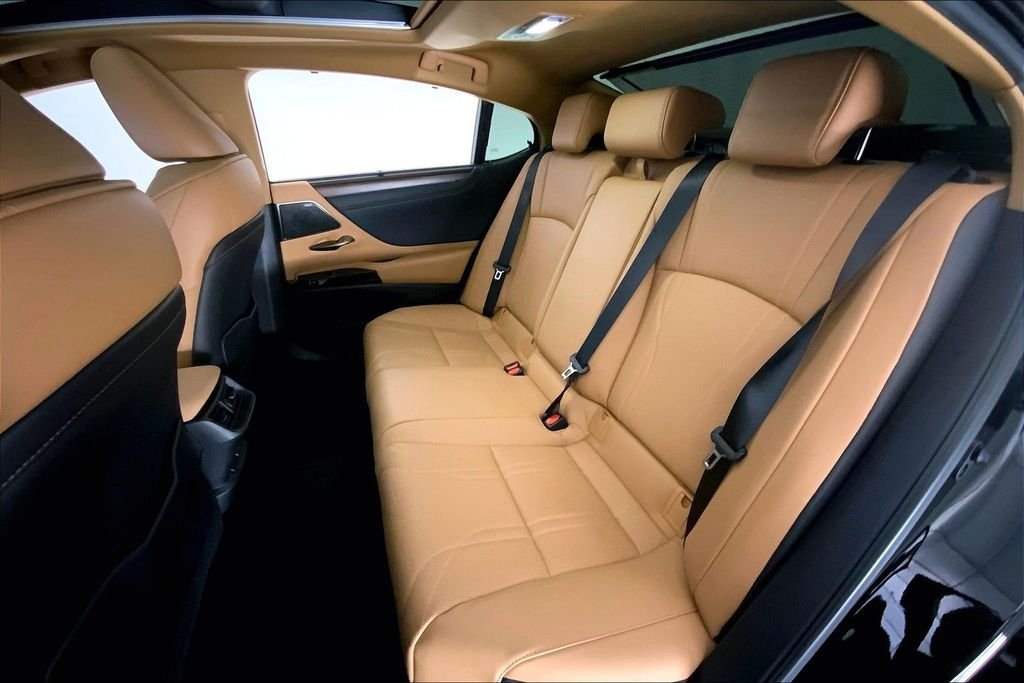 Used 2025 Obsidian Lexus 350 Ultra Luxury image 14
