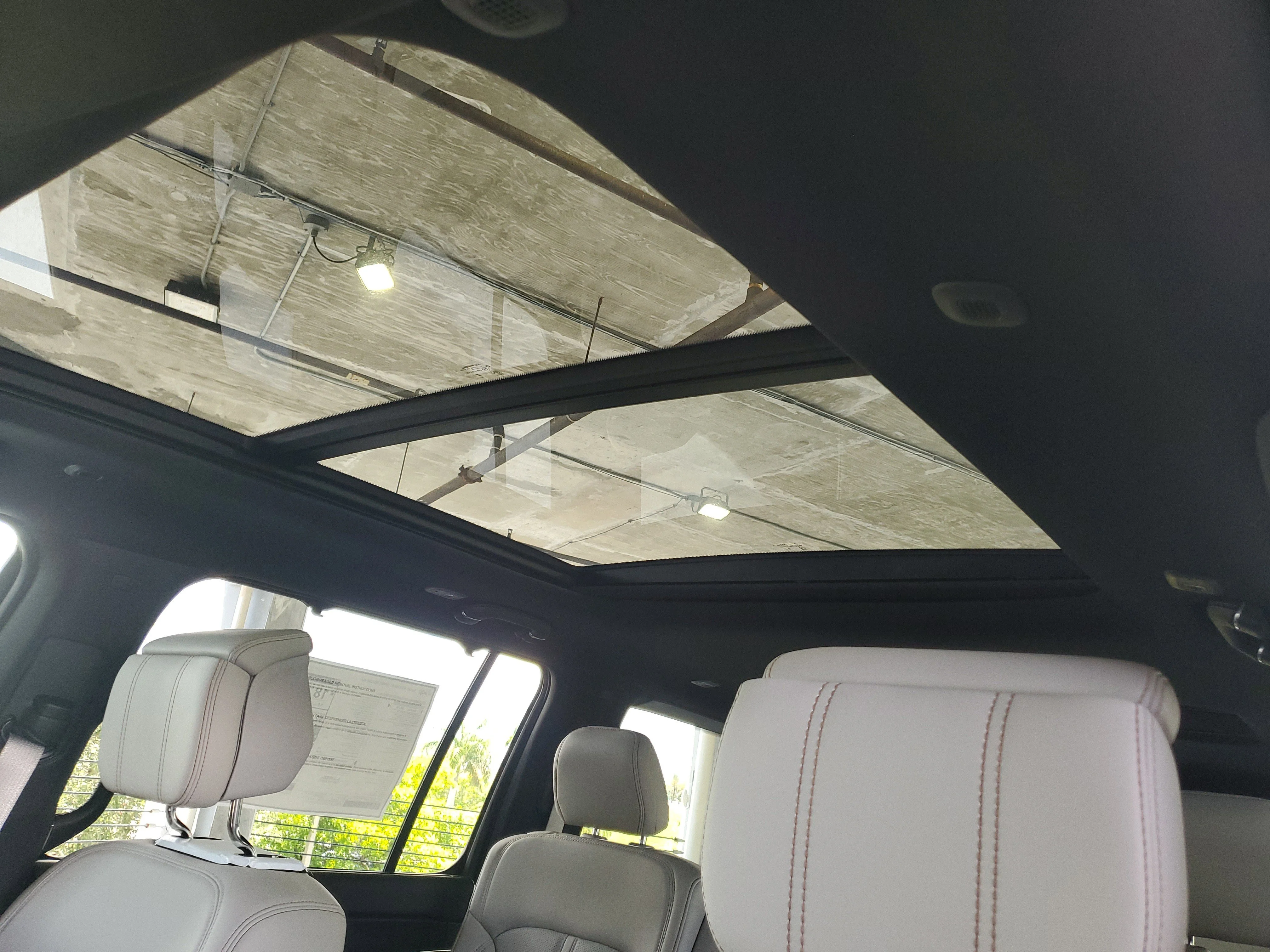 New 2026 Bright White Clear-Coat Exterior Paint Jeep Summit Obsidian image 20