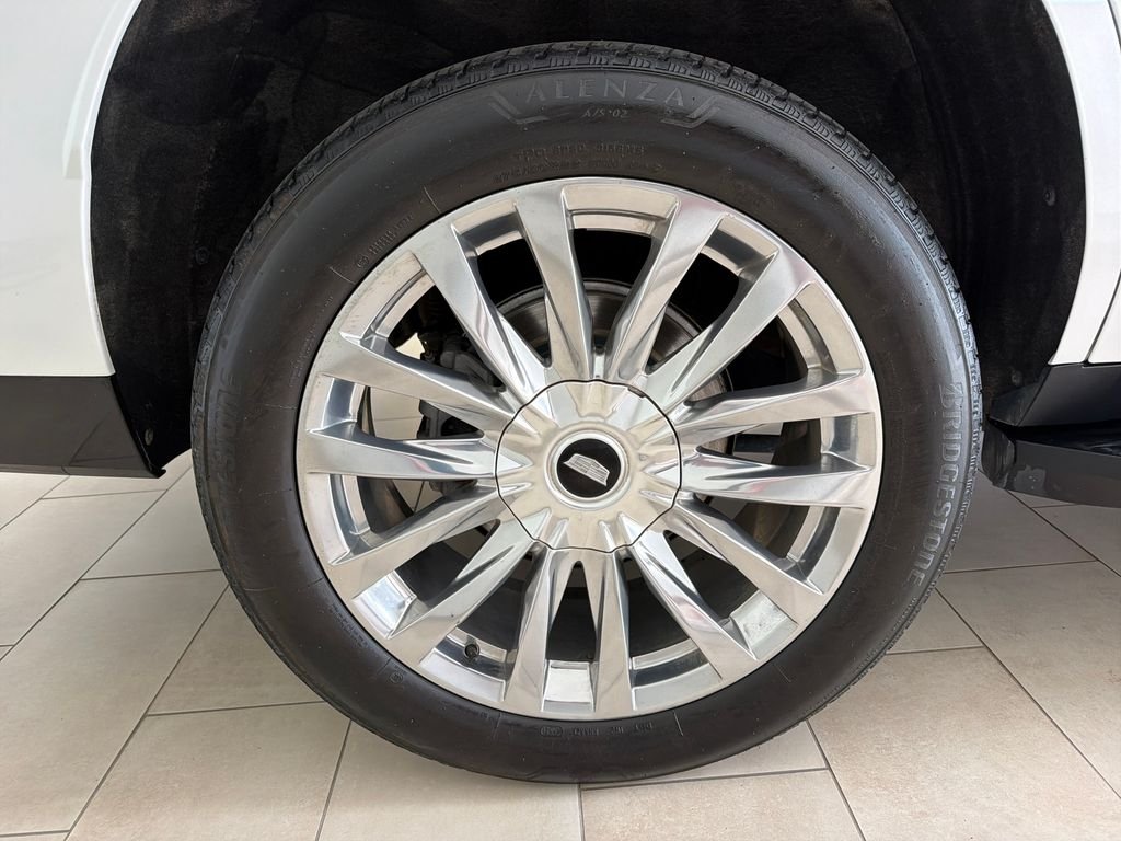 Used 2022 White Cadillac Premium Luxury image 8