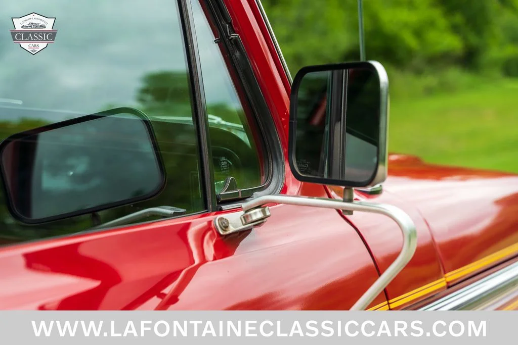 Used 1975 Red Ford  image 38