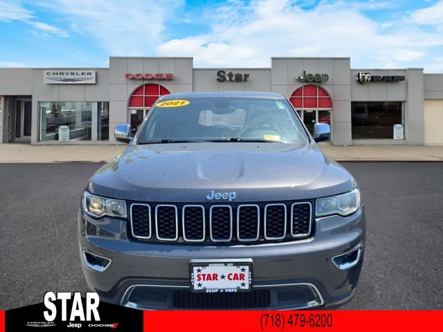 Used 2021 Granite Crystal Metallic Clearcoat Jeep Limited image 3