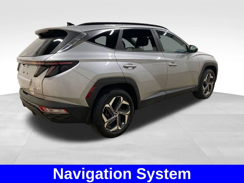 Used 2023 Silver Hyundai SEL Convenience image 4