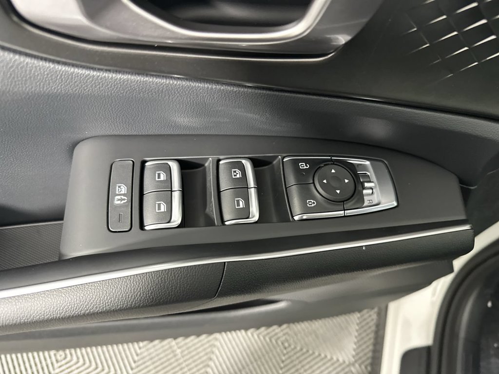 New 2026 White Kia EX image 3