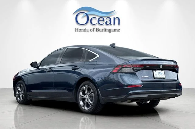 Used 2024 Canyon River Blue Metallic Honda EX image 6