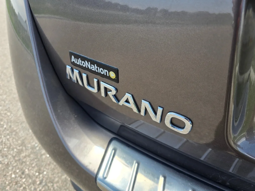 Used 2014 Tinted Bronze Metallic Nissan LE image 10