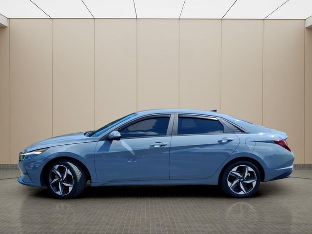 Used 2023 Gray Hyundai SEL image 16