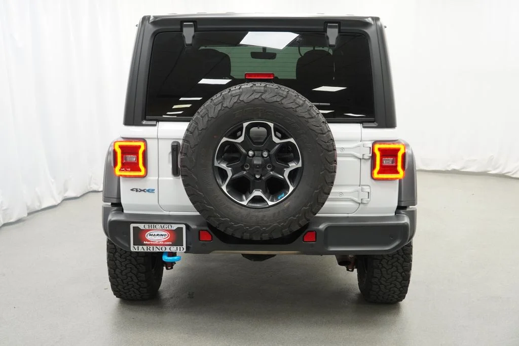 Used 2022 White Jeep Unlimited Rubicon 4xe image 11