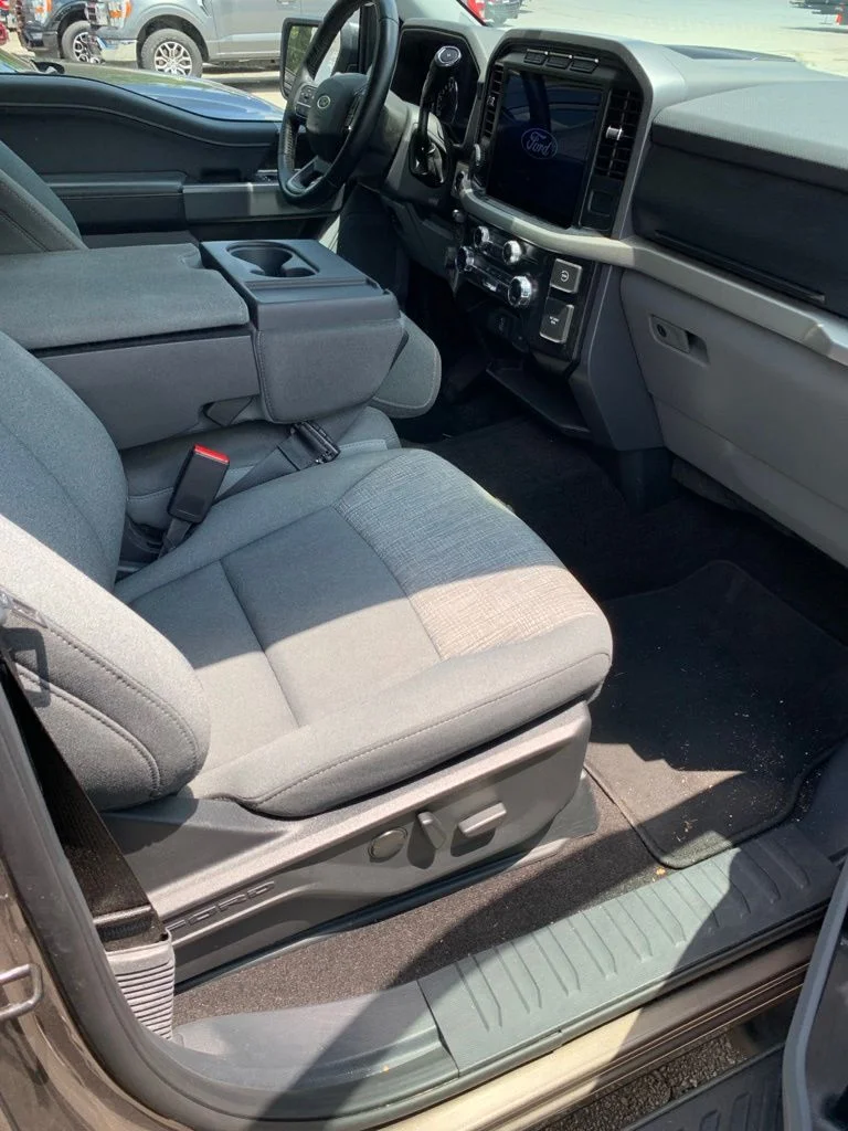 Used 2021 Gray Ford XLT image 6