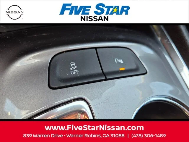 Used 2023 Gray Chevrolet LT image 23
