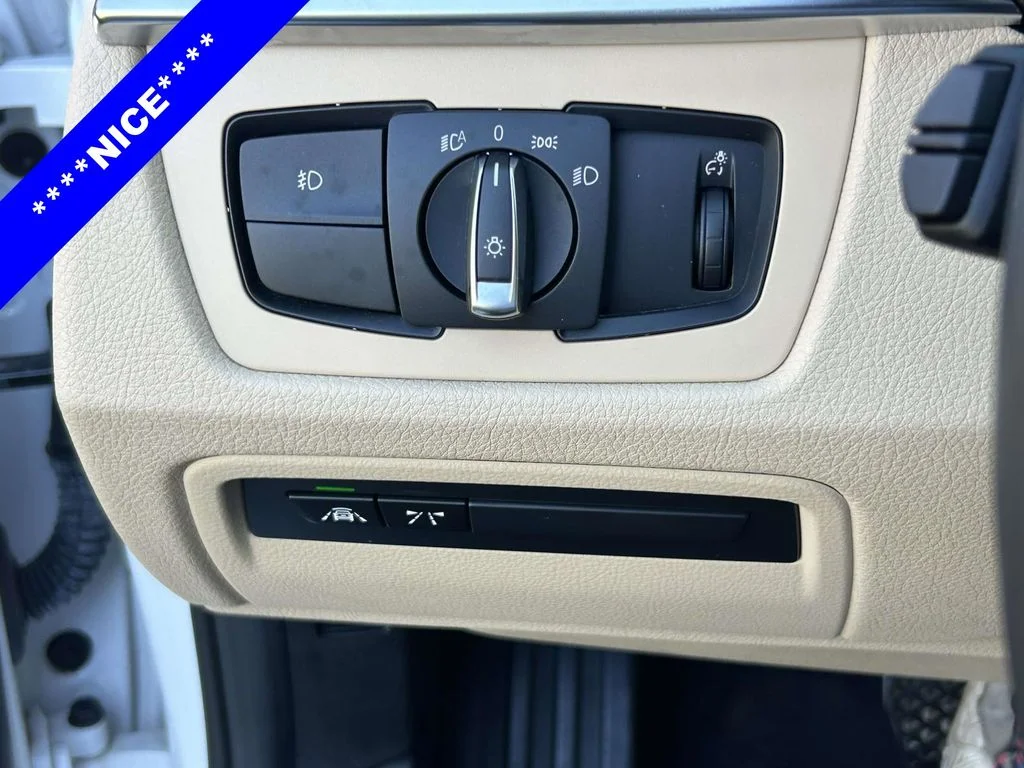 Used 2018 White BMW 340i image 25