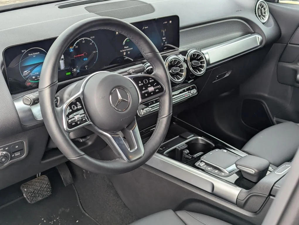 Used 2023 Black Mercedes-Benz 300 image 4