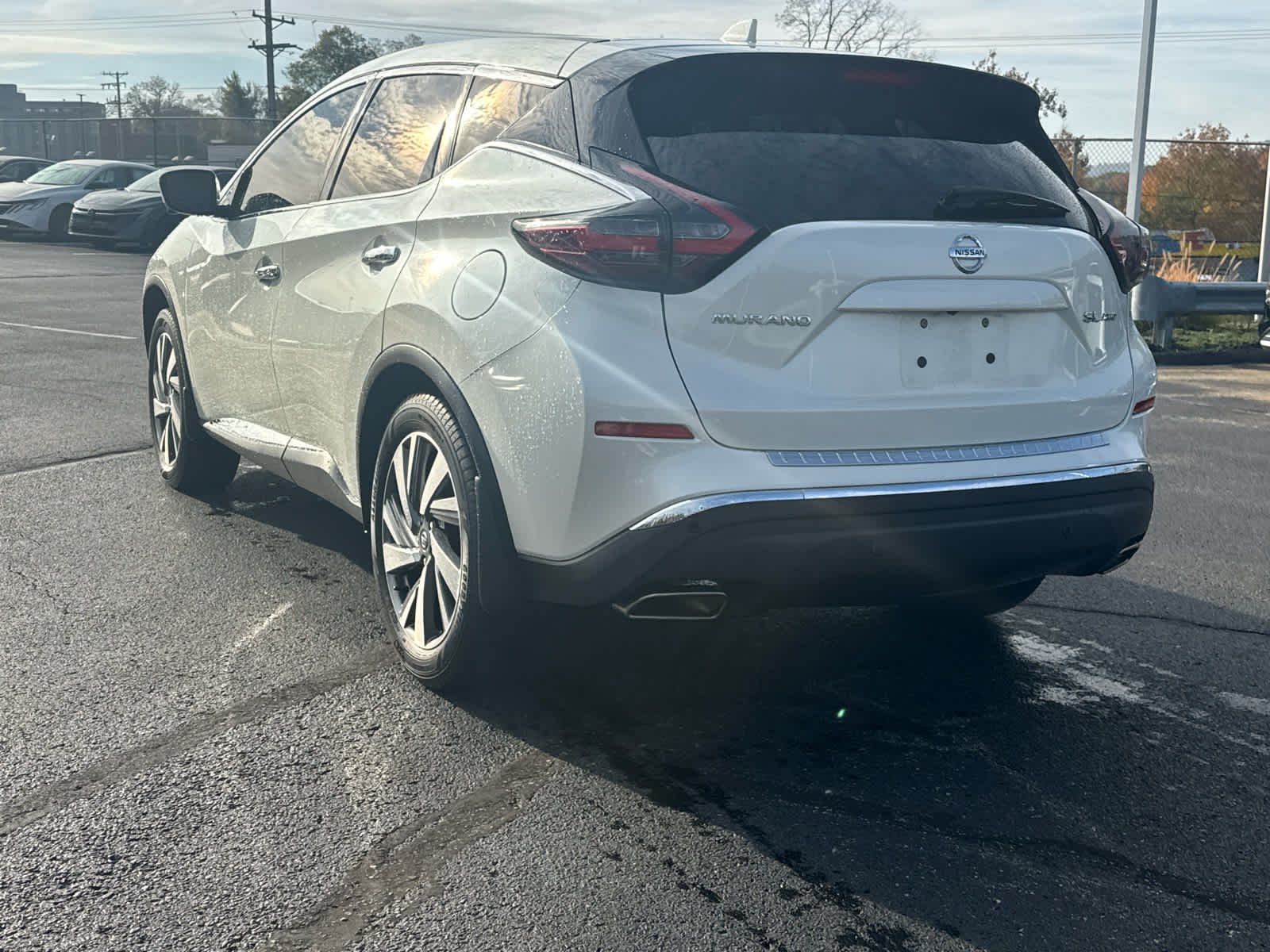 Used 2021 Pearl White Tricoat Nissan SL image 4