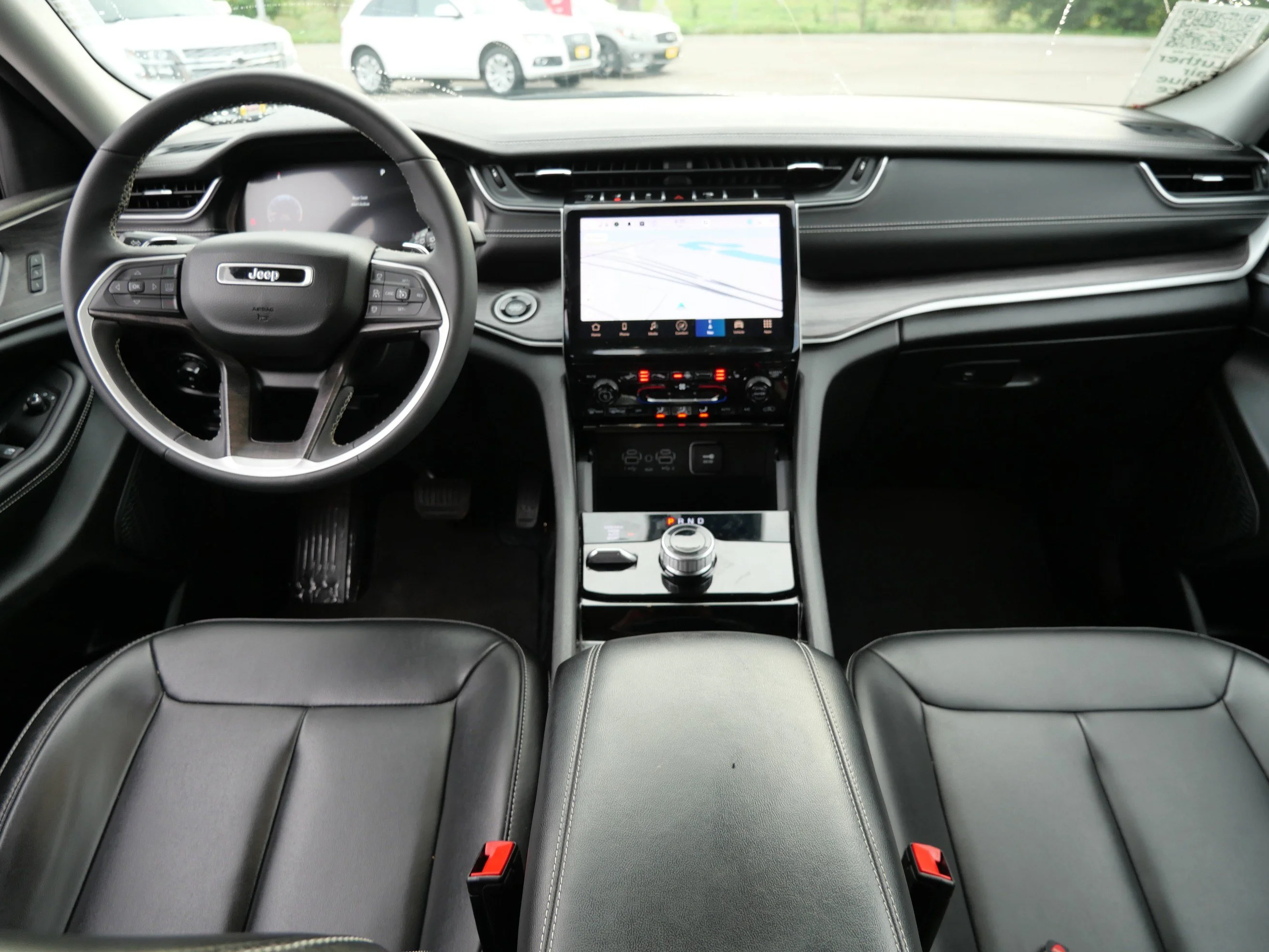 Used 2023 Bright White Clearcoat Jeep Limited image 10