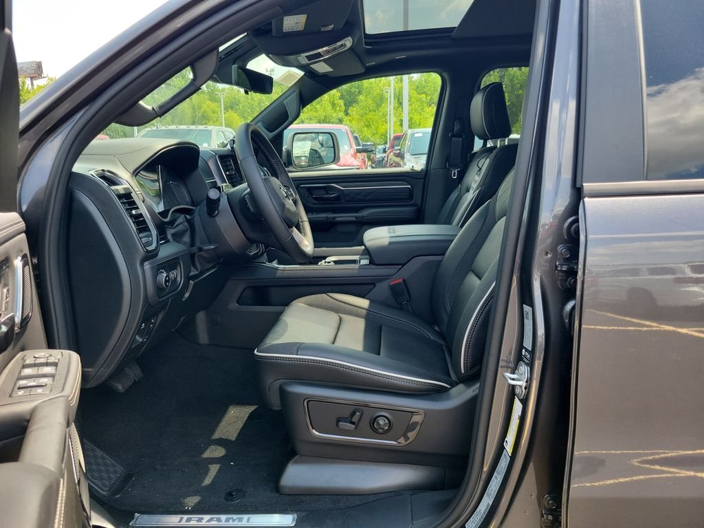 New 2026 Granite Crystal Metallic Clearcoat RAM Limited image 19