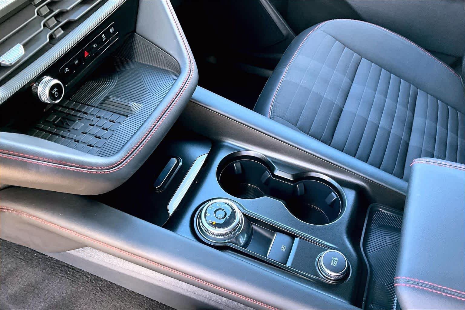 Used 2025 Carbonized Gray Ford ST-Line image 16
