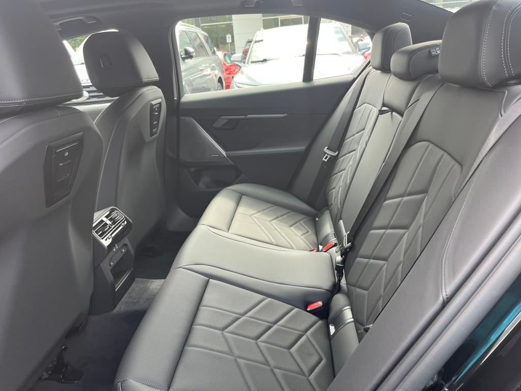 2025 BMW i5 40 - Photo 27