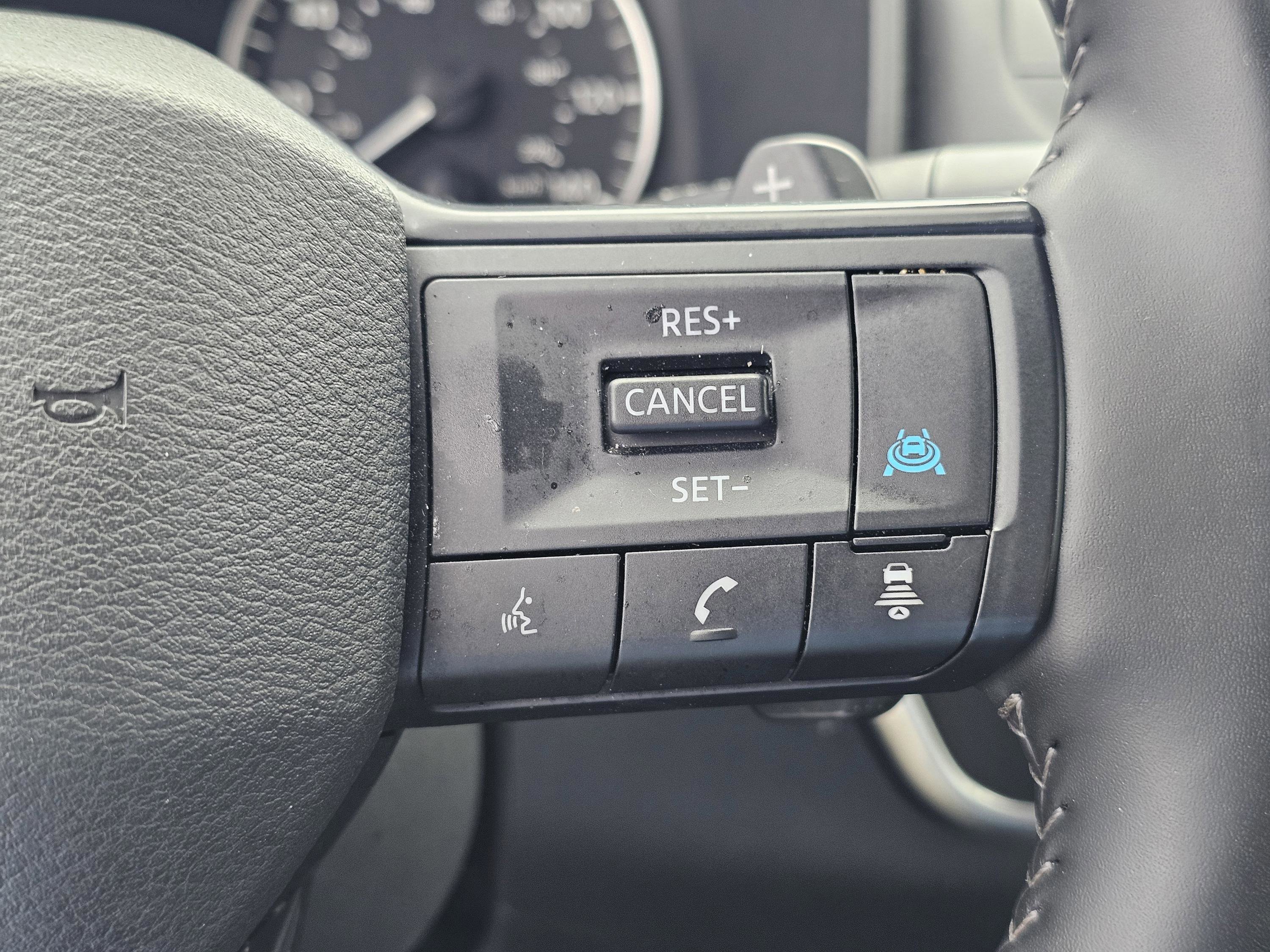 Used 2025 Deep Ocean Blue Pearl Nissan SV image 21