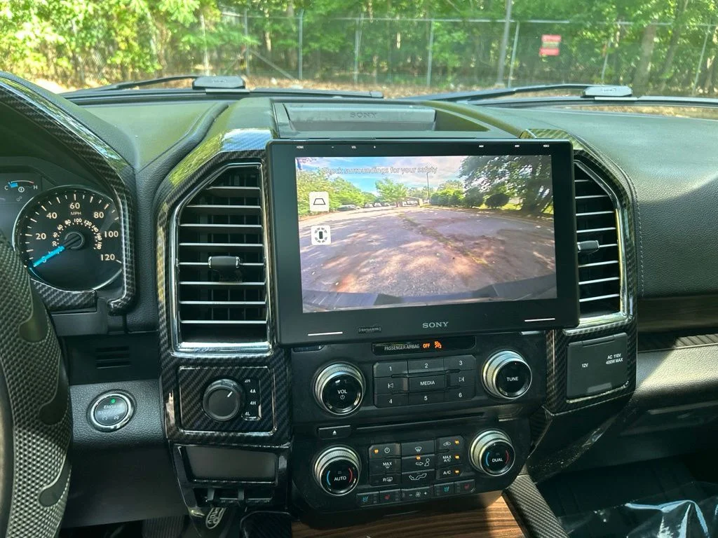 Used 2015 Black Ford Lariat image 18