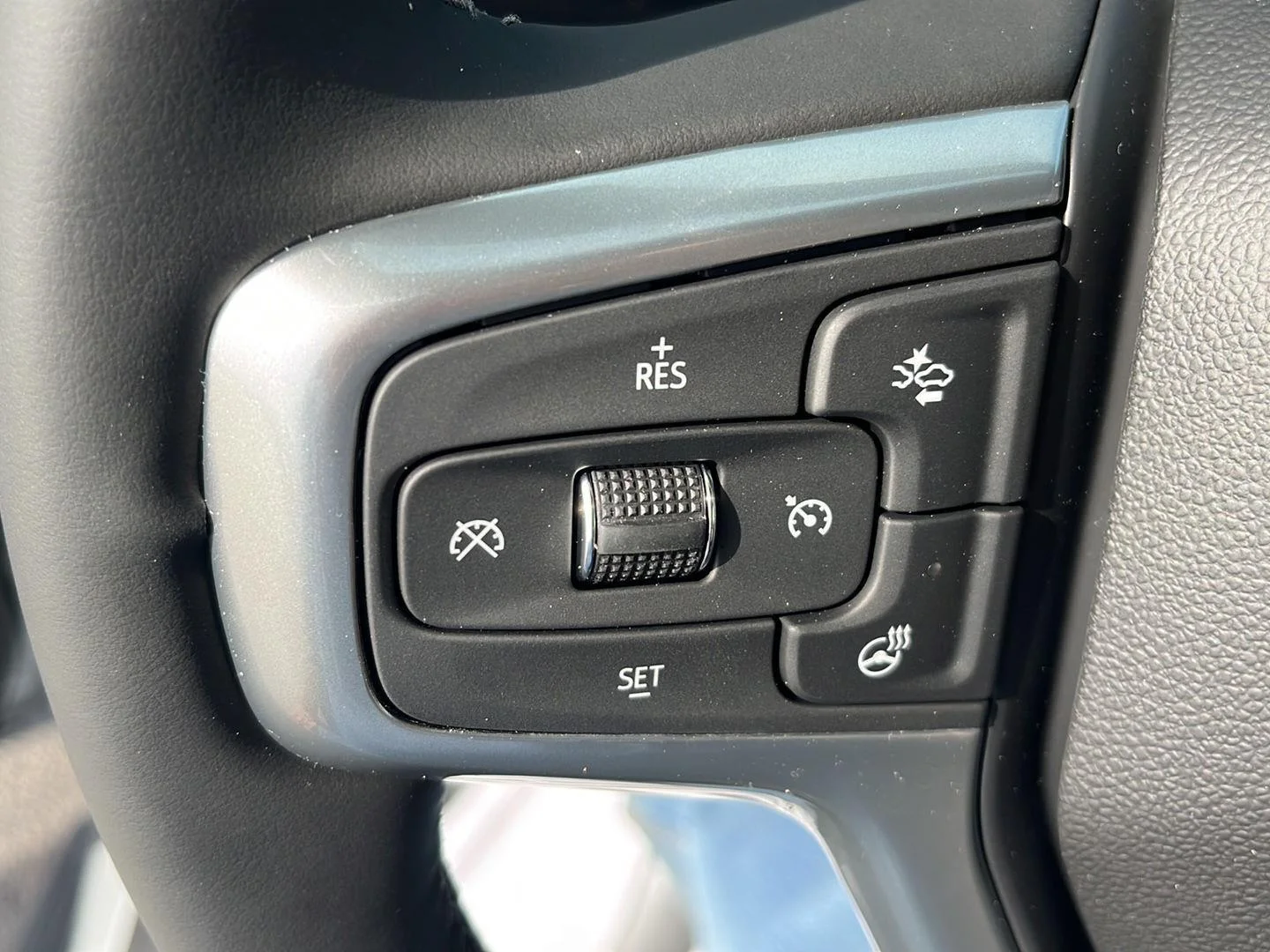 2026 Chevrolet Silverado 3500 HD LT - Photo 11