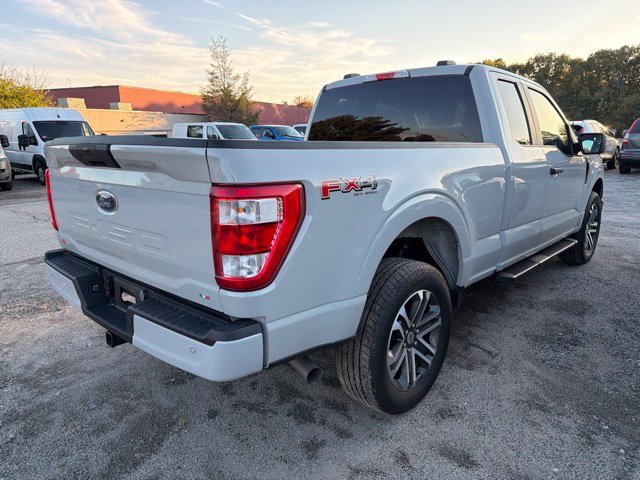 Used 2023 White Ford XL image 5