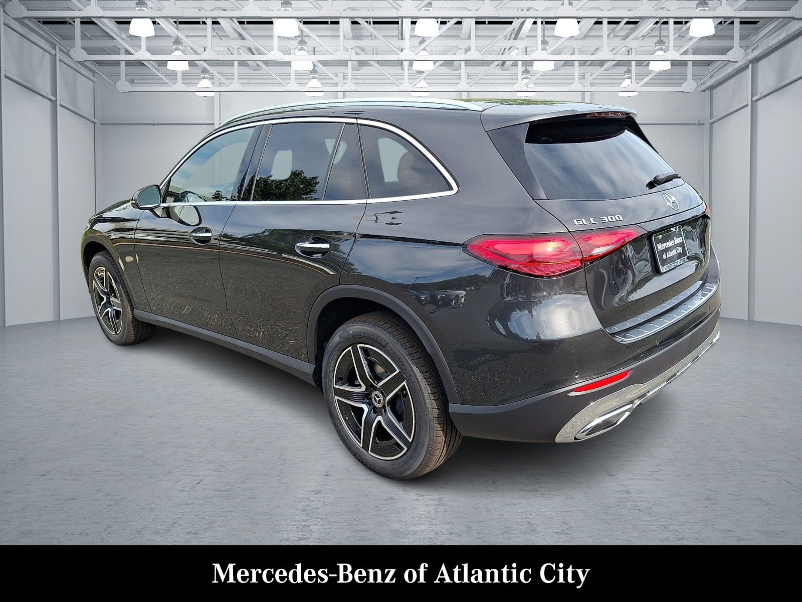 New 2027 Graphite Grey Metallic Mercedes-Benz GLC 300 image 3