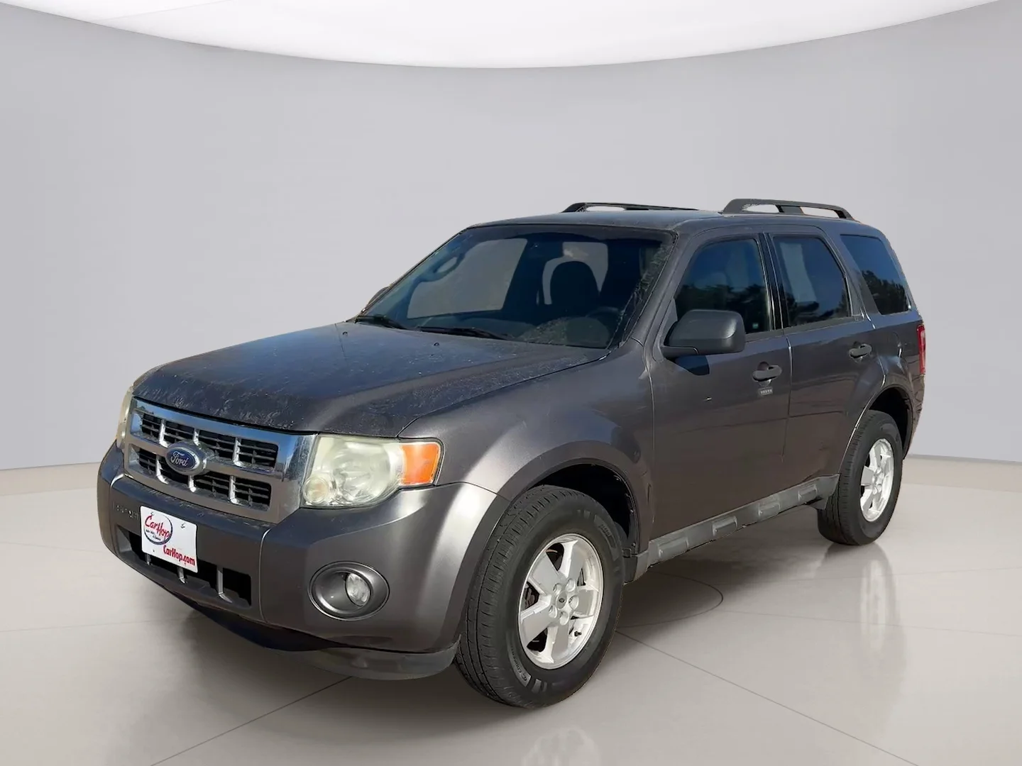Used 2010 Gray Ford XLT image 1