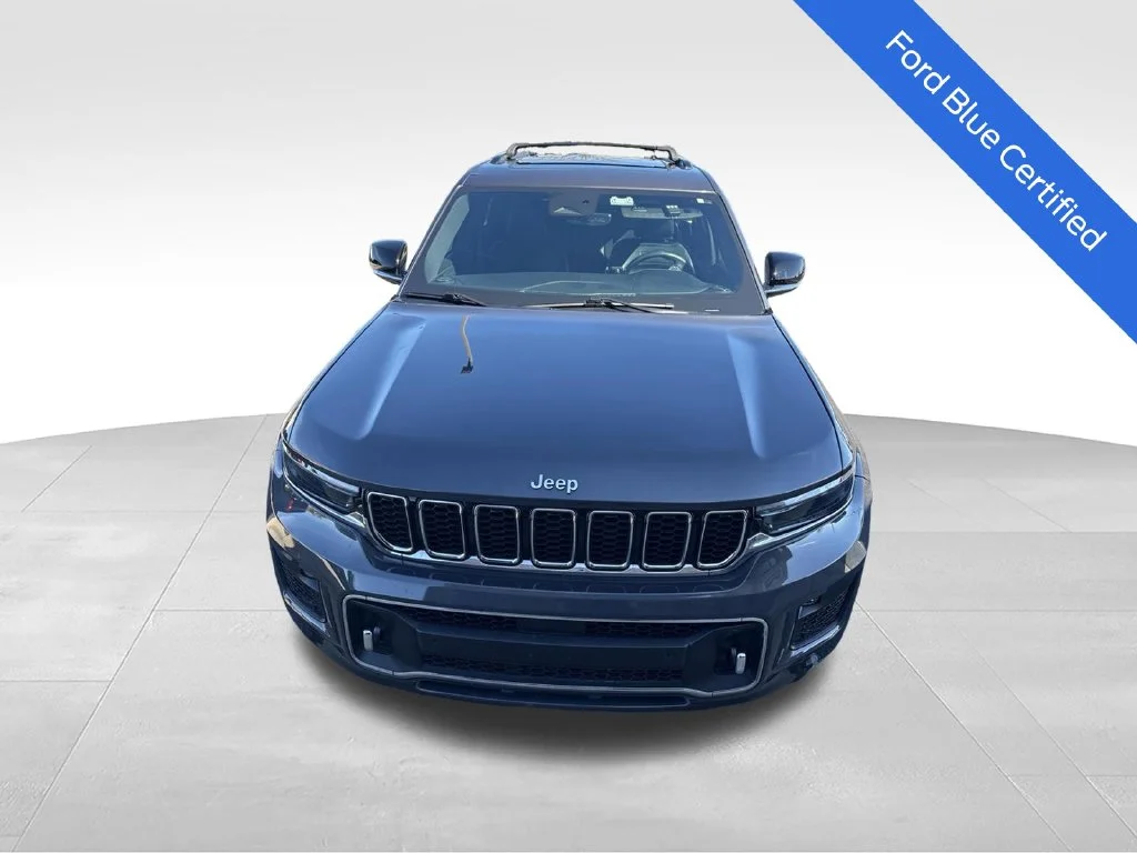 Used 2022 Baltic Gray Metallic Clearcoat Jeep Overland image 3