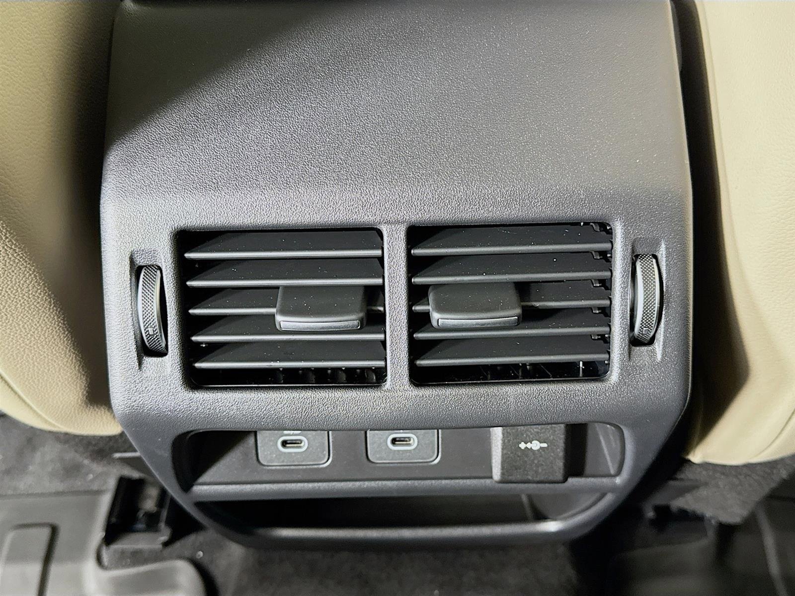 Used 2025 Blue Land Rover S image 27