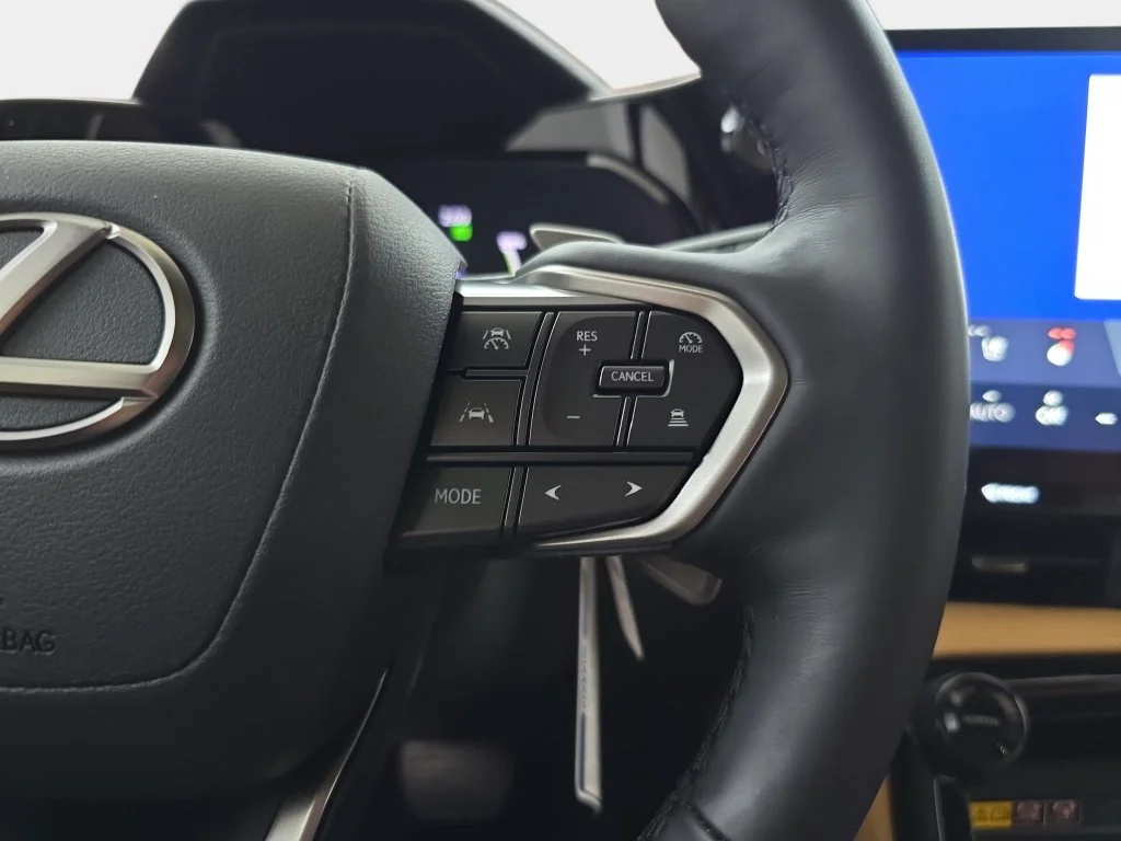 New 2026 Ultra White Lexus PREMIUM PLUS AWD image 18