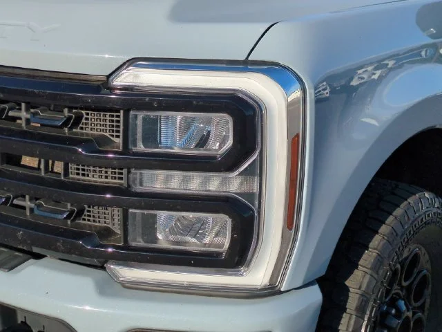 Used 2024 Gray Ford Lariat image 9