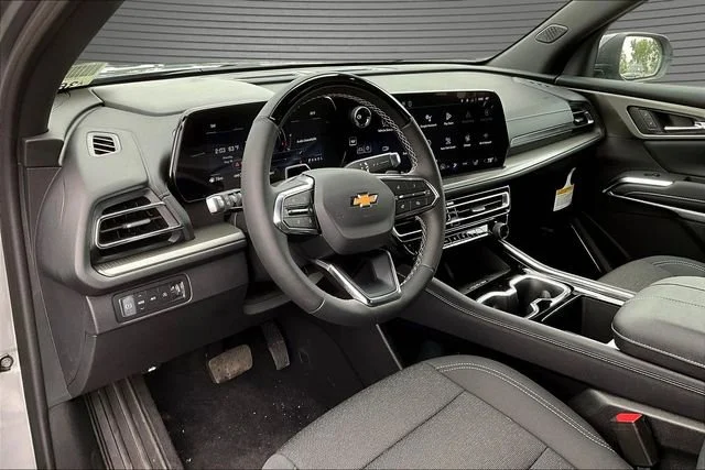 New 2026 Sterling Gray Metallic Chevrolet LT image 7