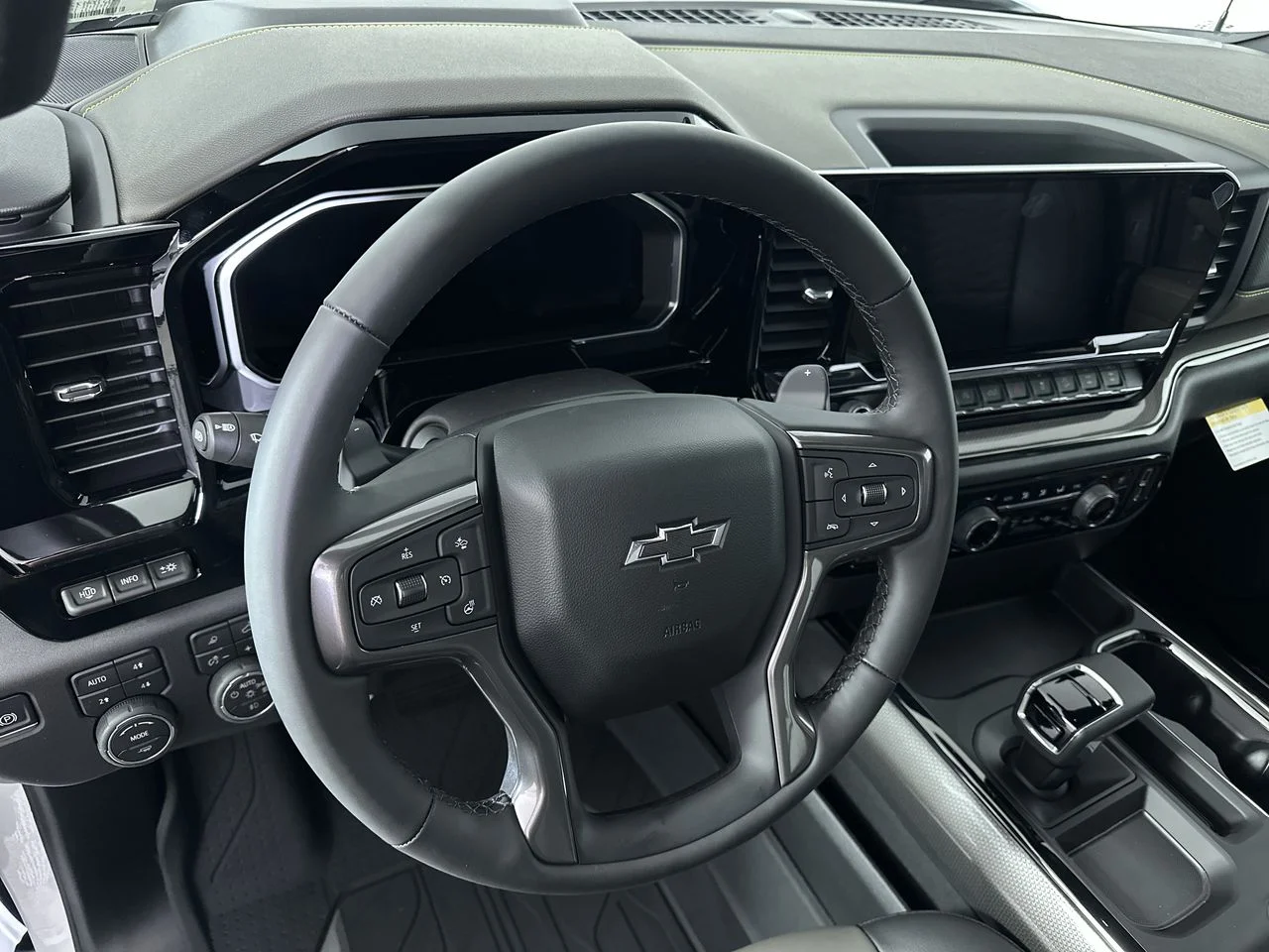 New 2026 Summit White Chevrolet ZR2 image 117