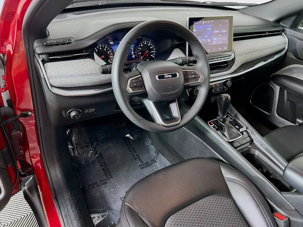Used 2024 Red Jeep Latitude image 9