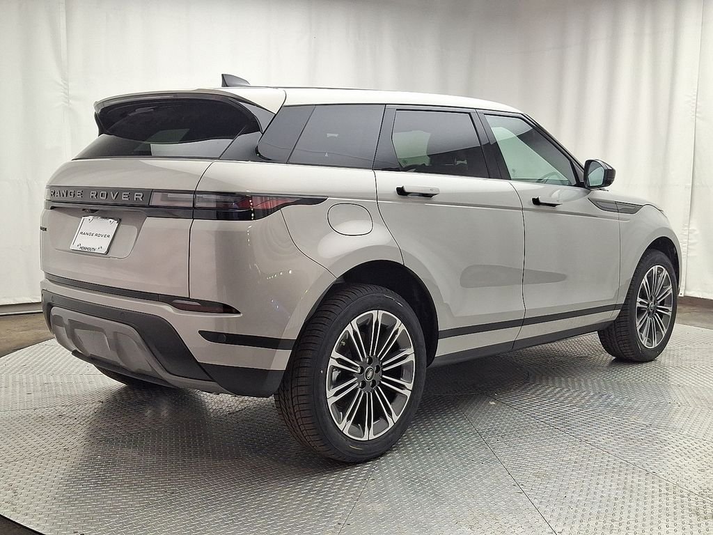 New 2026 Seoul Pearl Silver Land Rover S image 3