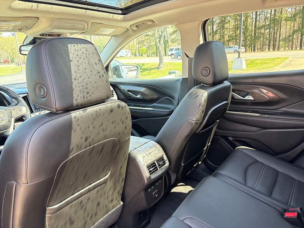 Used 2024 Black GMC Denali image 18