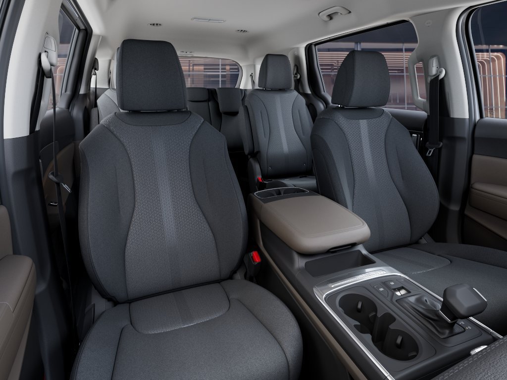 New 2027 Snow White Pearl Kia LX image 15