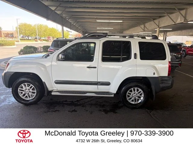 Used 2015 White Nissan S image 15