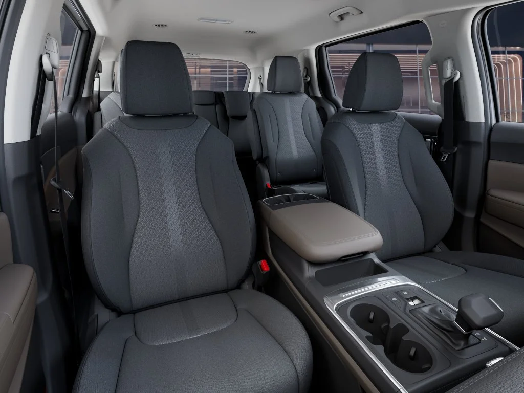 New 2027 Snow White Pearl Kia LX image 15