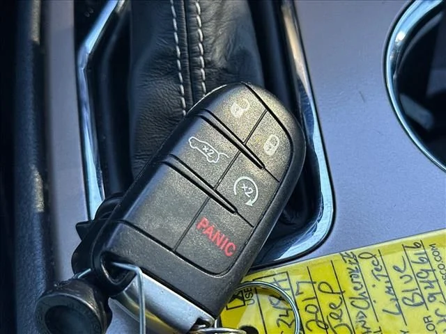 Used 2017 Blue Jeep Limited image 35