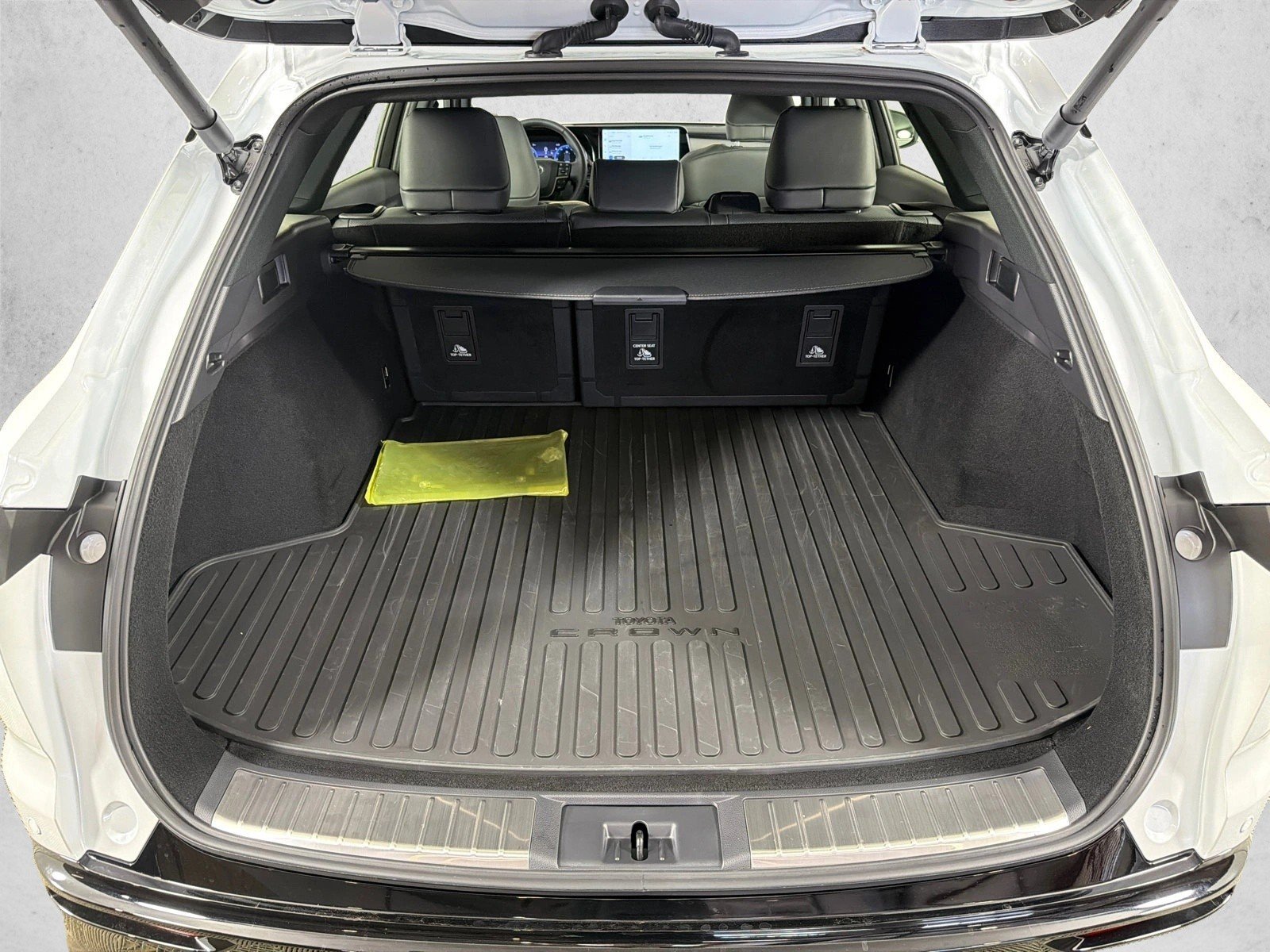 Used 2026 Oxygen Toyota Limited image 19