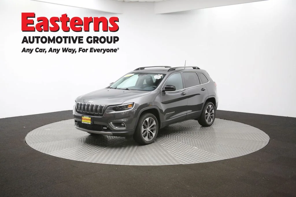 Used 2022 Gray Jeep Limited image 56