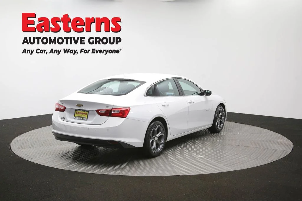 Used 2024 White Chevrolet LT image 40