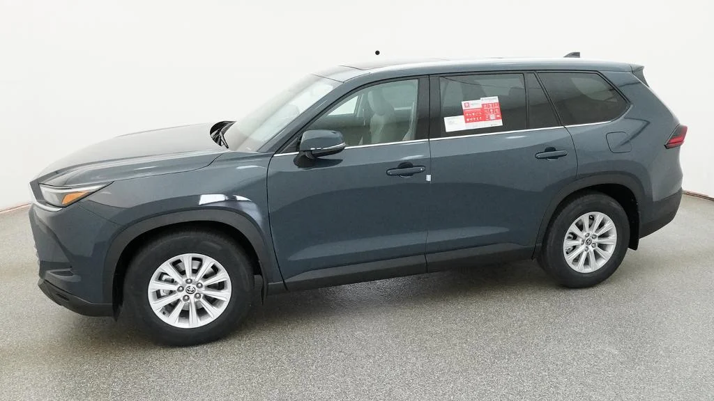 New 2026 Storm Cloud Toyota XLE image 5