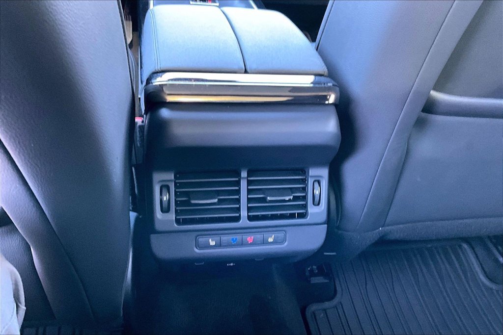 Used 2026  Land Rover S image 23