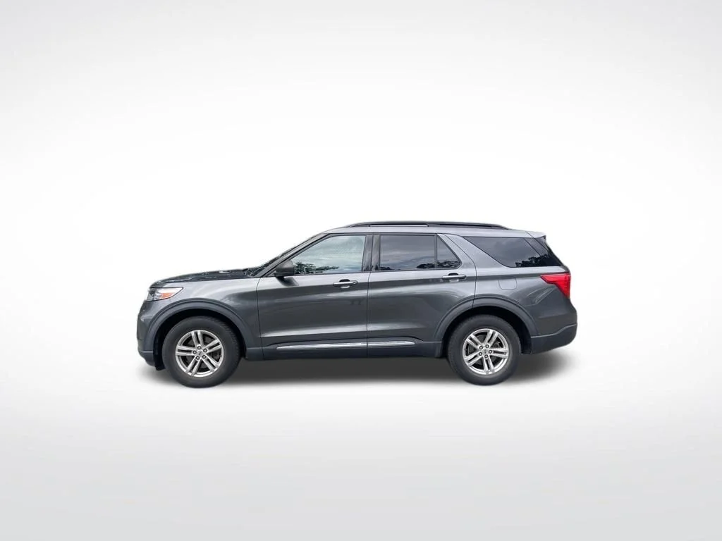 Used 2020 Gray Ford XLT image 2