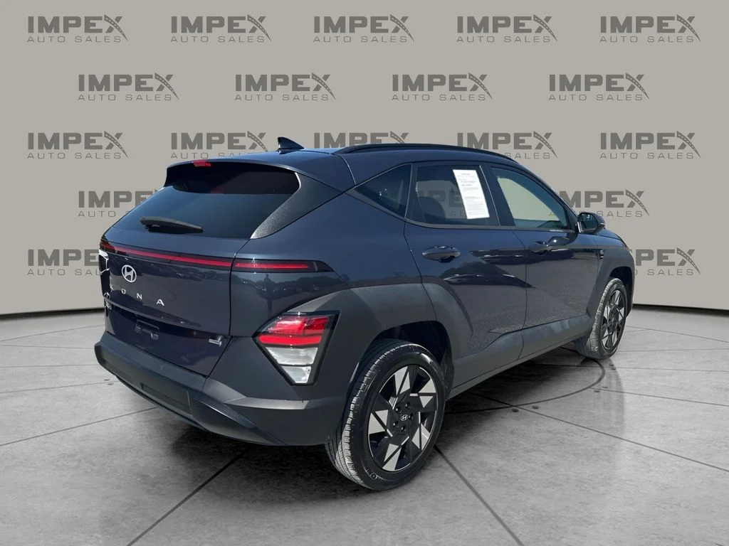 Used 2024 Blue Hyundai SEL image 4