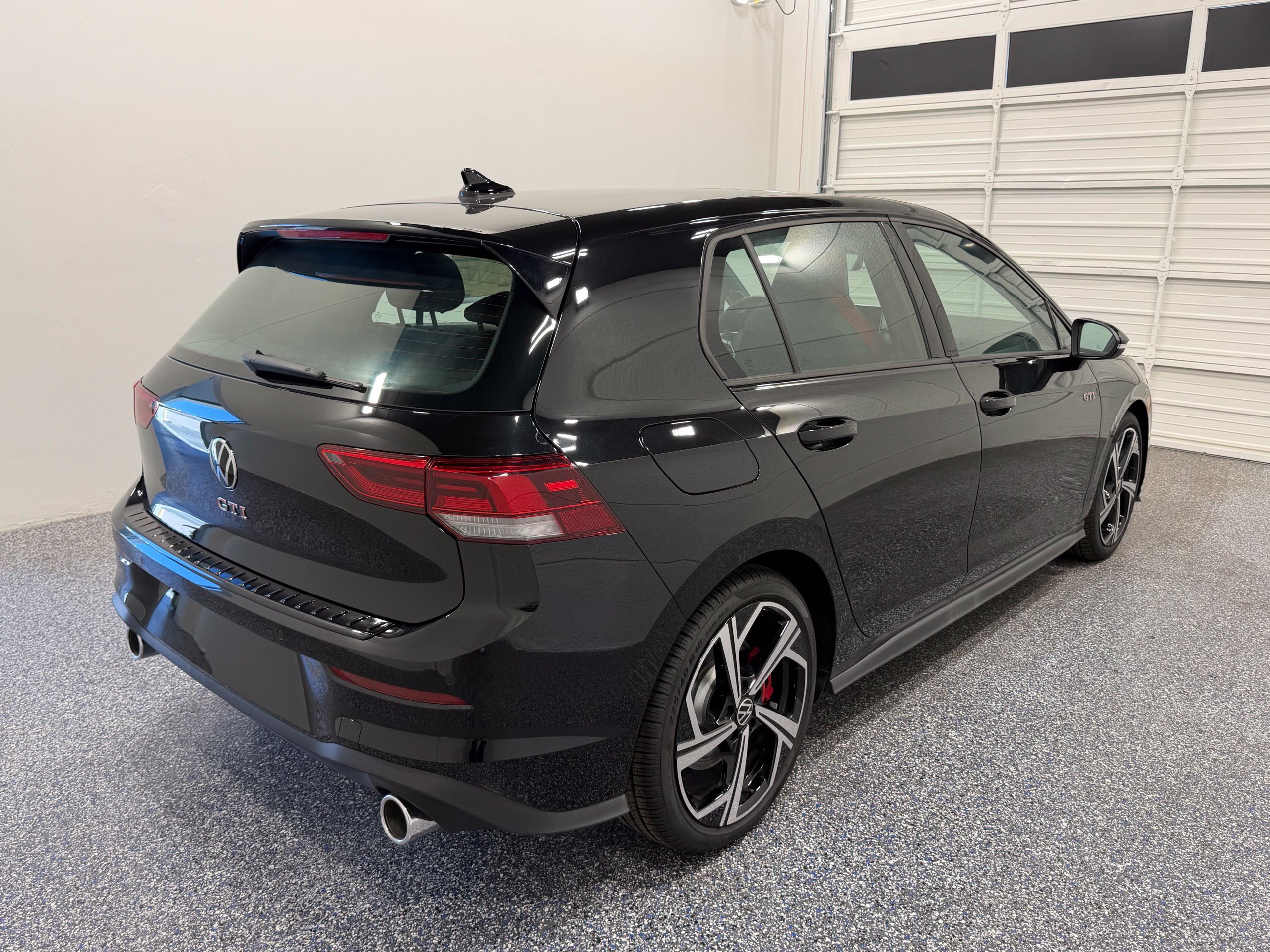 2026 Volkswagen Golf GTI SE - Photo 6