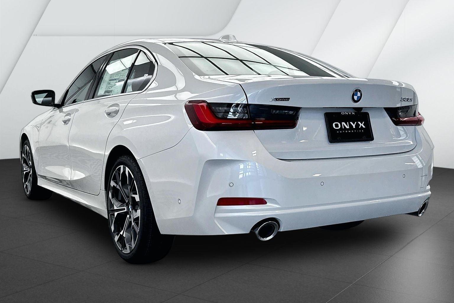 New 2026 Mineral White Metallic BMW 330i xDrive image 9