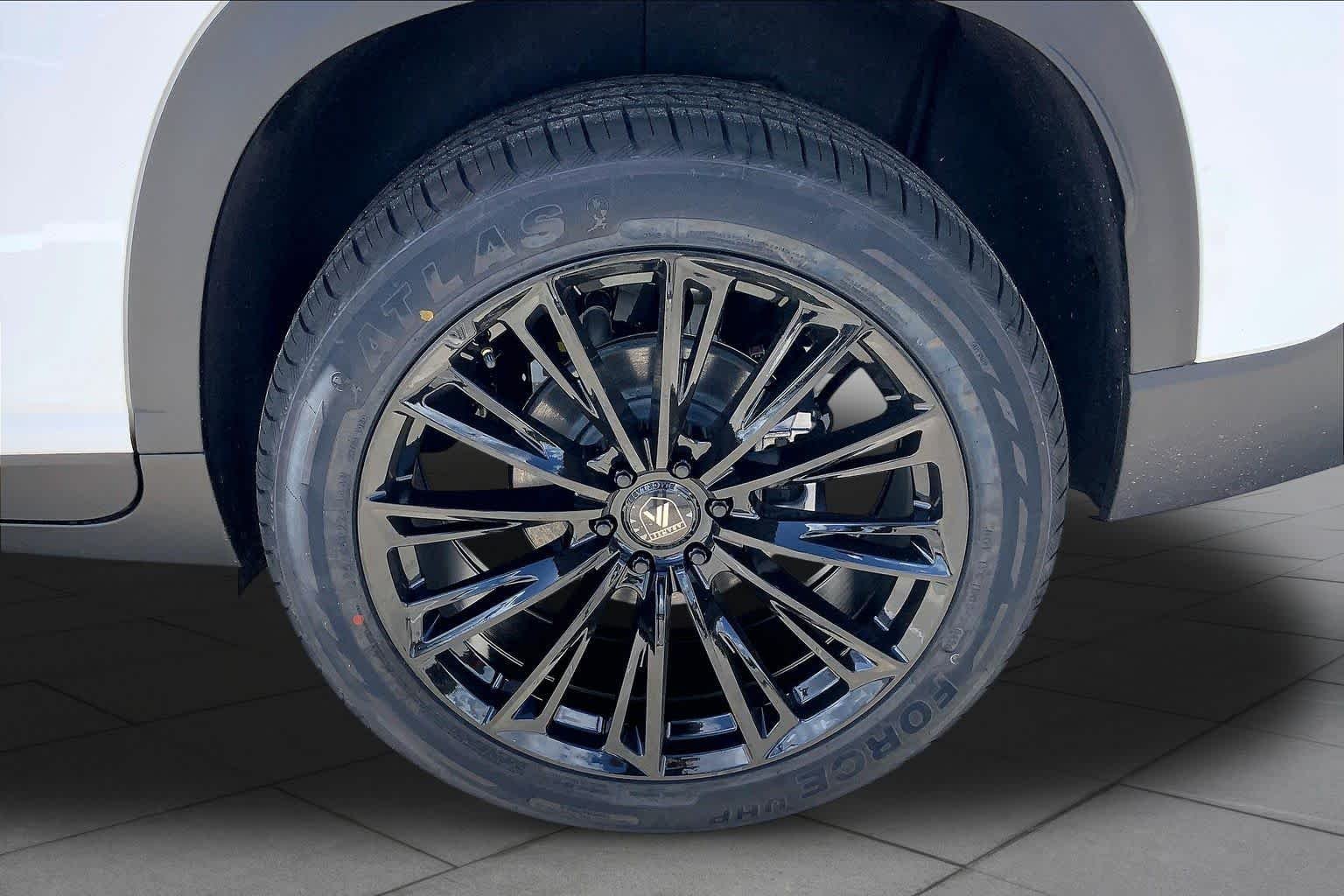2026 Chevrolet Traverse LT - Photo 12