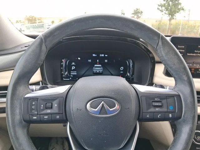 Used 2024 Red INFINITI LUXE image 8